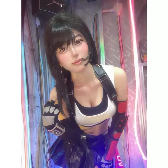 コンカフェアニソンバーあ〜す！