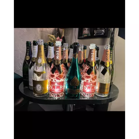club bijou