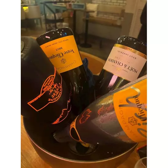 Girl’sBar Lounge Smile Terrace 