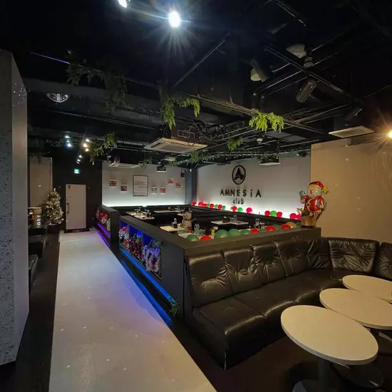 AMNESiA-club