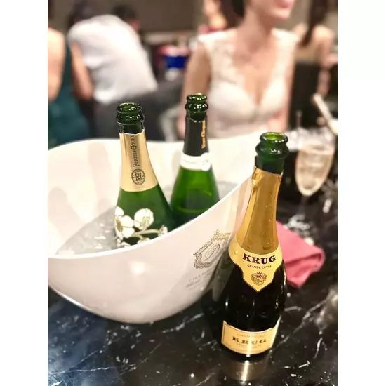 CLUB 茜