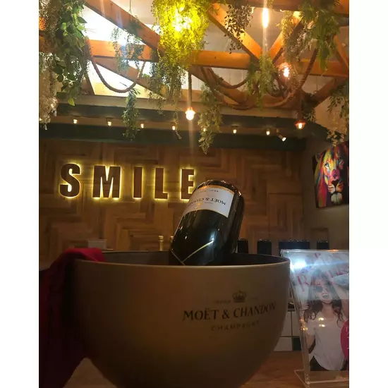 Girl’sBar Lounge Smile Terrace 