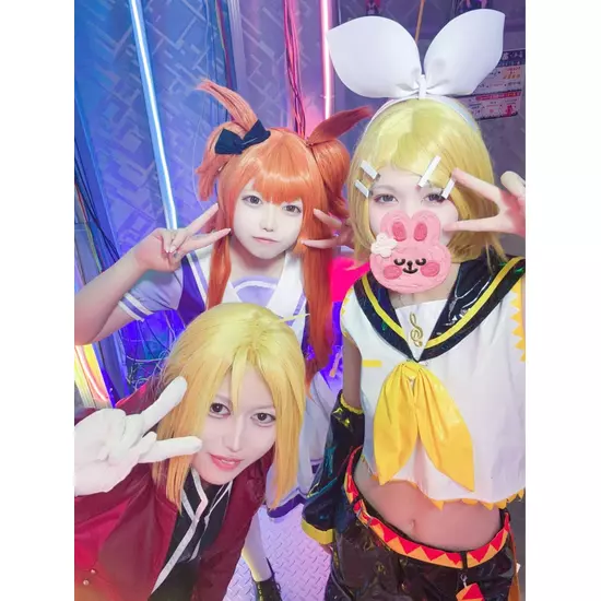 コンカフェアニソンバーあ〜す！
