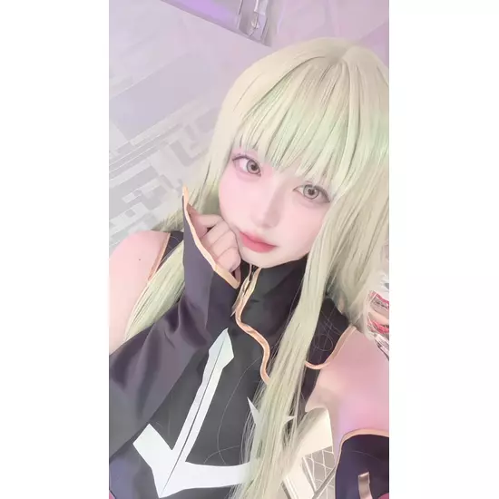 コンカフェアニソンバーあ〜す！