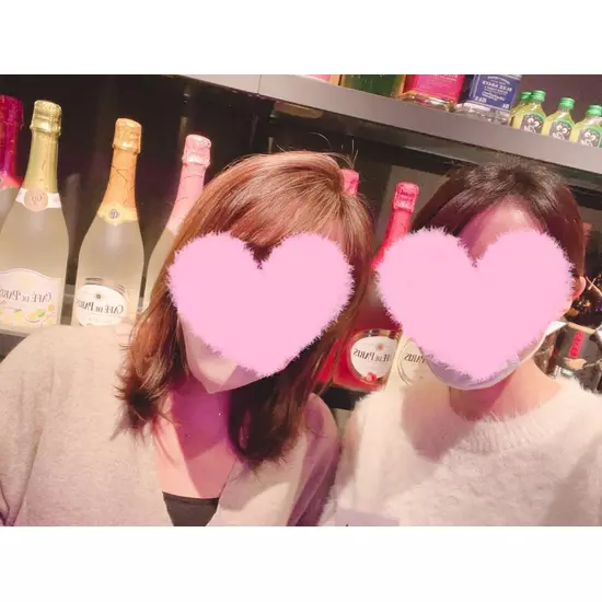GIRL'S BAR CATIA