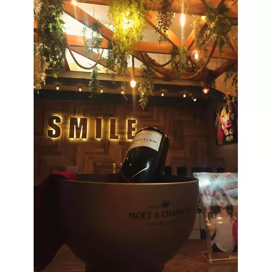 Girl’sBar Lounge Smile Terrace 
