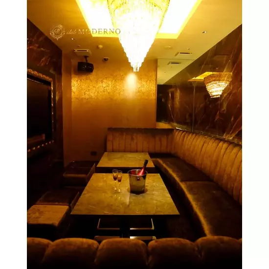 club Moderno