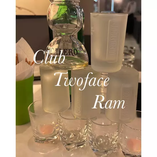 CLUB Twoface