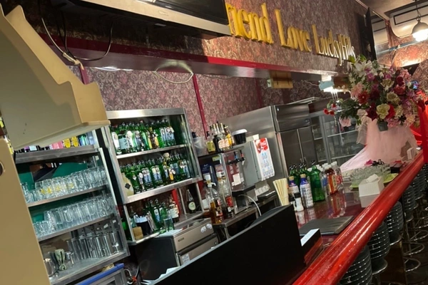 Lounge CLEAR