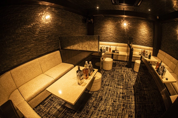 CLUB EL