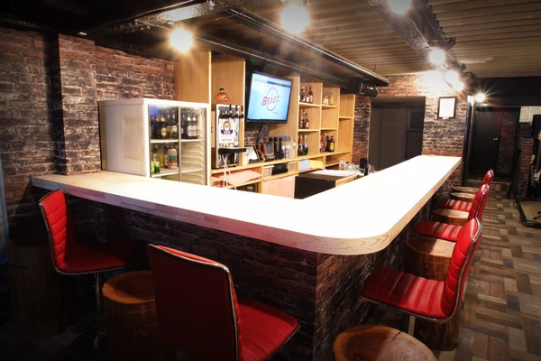 BAR BEAST.