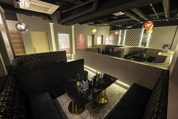 CLUB HARRY