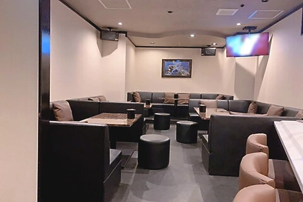 club eight