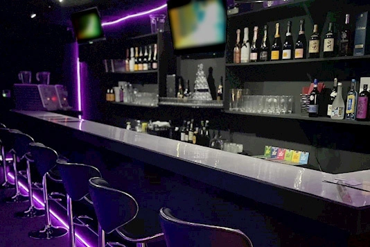 COUNTER BAR -OBi-