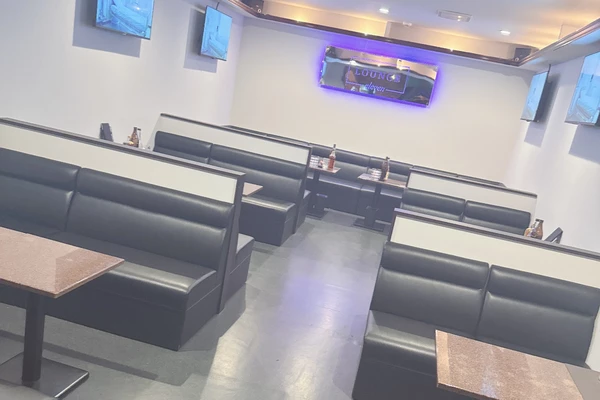 Lounge eleven