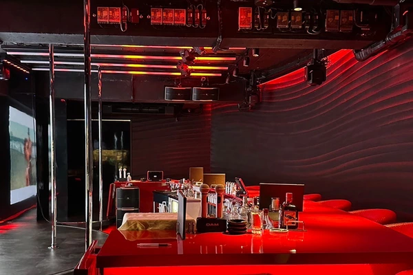 GirlsBAR Jack Rose