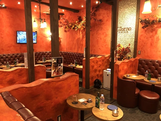 PUB CLUB Giorno