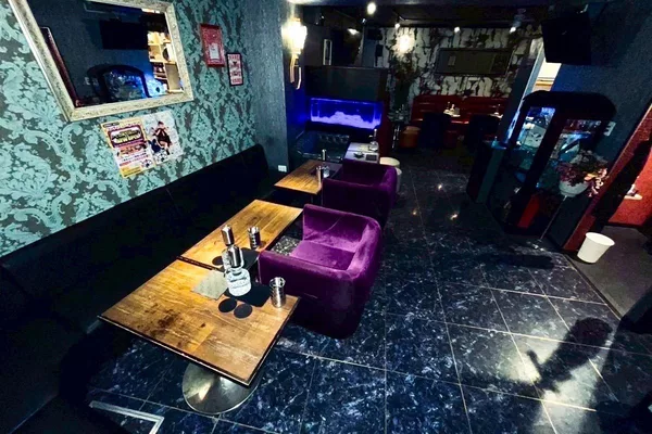 club bijou