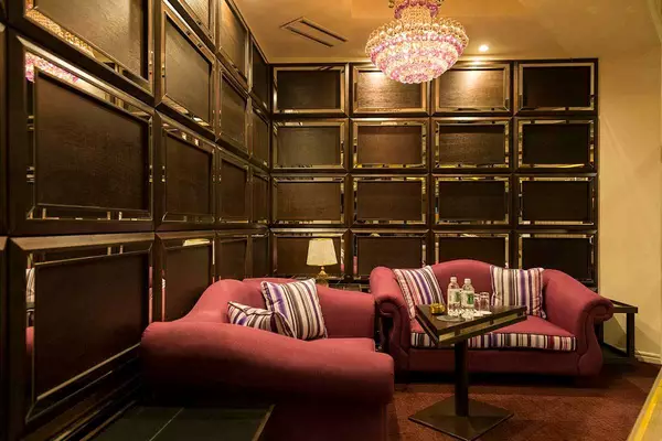 LOUNGE GLAMIS
