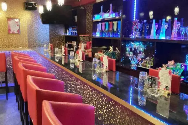 girl'sBAR & lounge GRYX