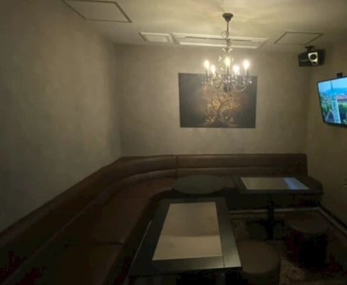 GIRLS BAR C