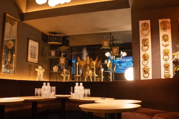 VENET LOUNGE TENJIN