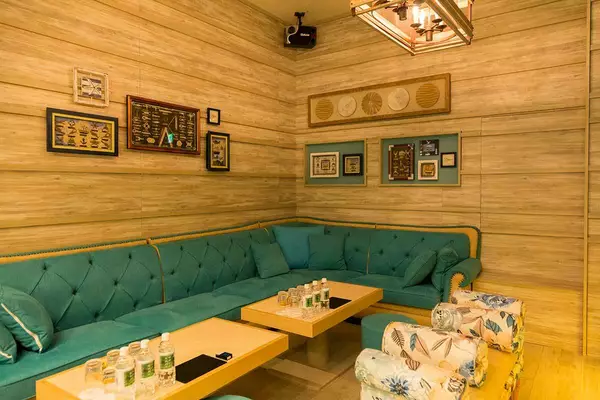 LOUNGE GLAMIS