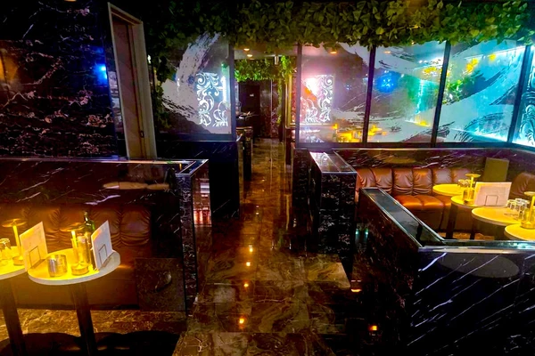 CLUB FOUR GARDEN