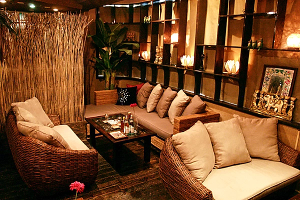 PRIMA DONNA LOUNGE