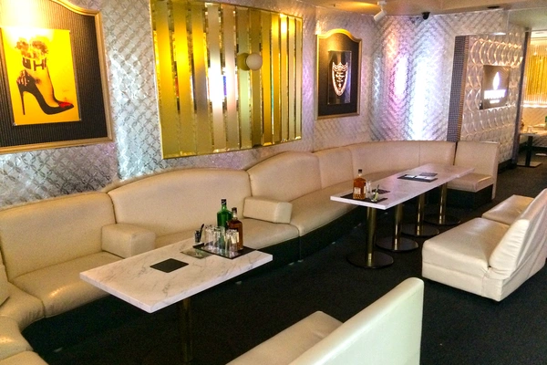 LUXURY CLUB HIGHEST