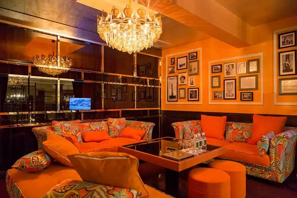 LOUNGE GLAMIS