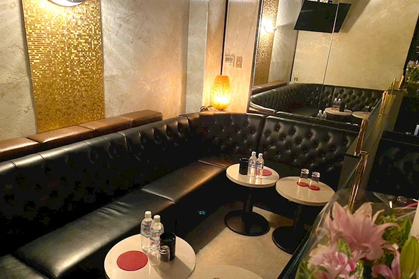CLUB 兎