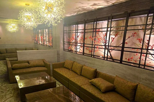 CLUB FOUR GARDEN