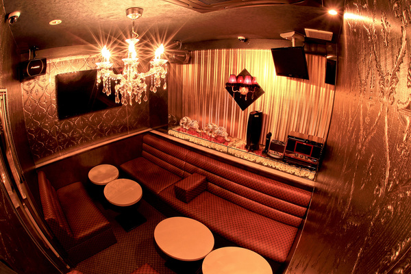 CLUB.RND.