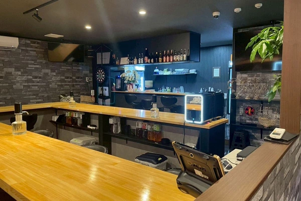 GIRLSBAR D