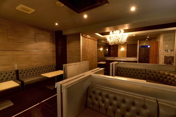 LOUNGE NOAH