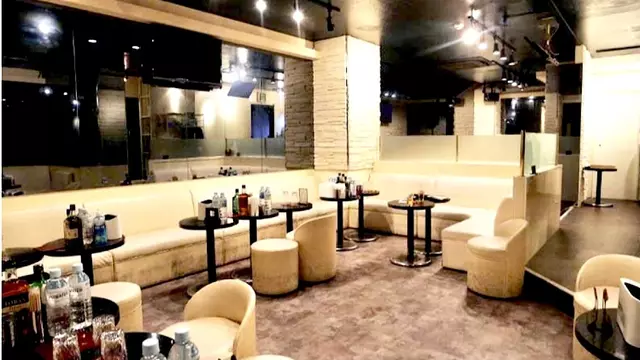 リブロス(港区 新橋のキャバクラ)