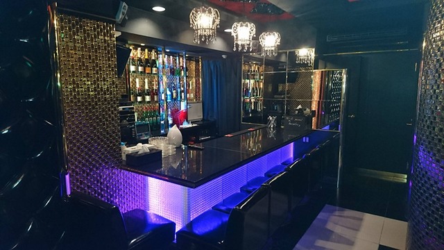 Bar 88 ダブルエイト 新宿区歌舞伎町 ガールズバー ナイトスタイル