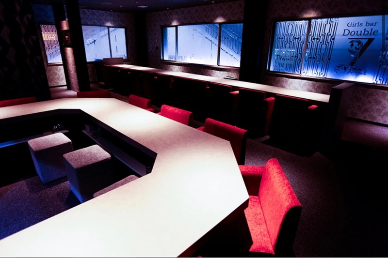 Girl's bar Double7求人情報