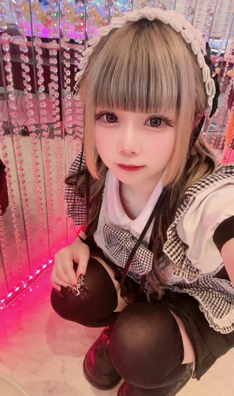 にこ