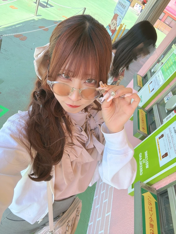 ふりふり ふりる