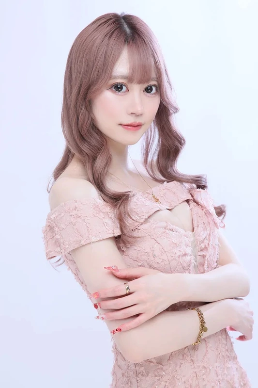みあ