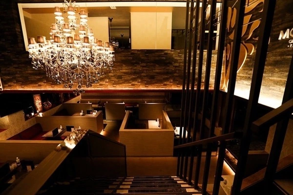 MONDO Glitters Lounge -TAKASAKI-求人情報
