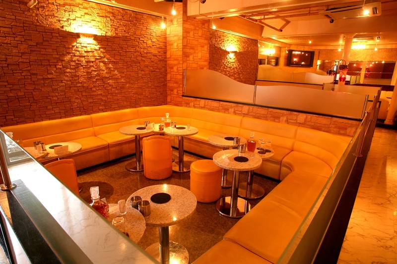 new CLUB gloss求人情報