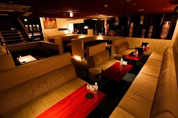MONDO Glitters Lounge -TAKASAKI-求人情報