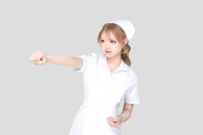 月乃 しゅうか