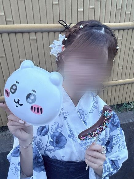 ゆりな