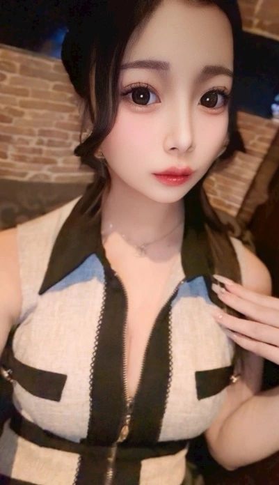 妃翠 まほ