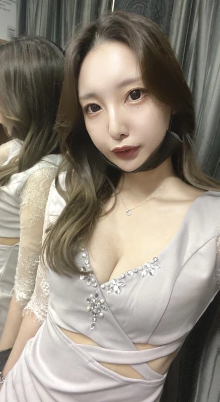 弥 七奈