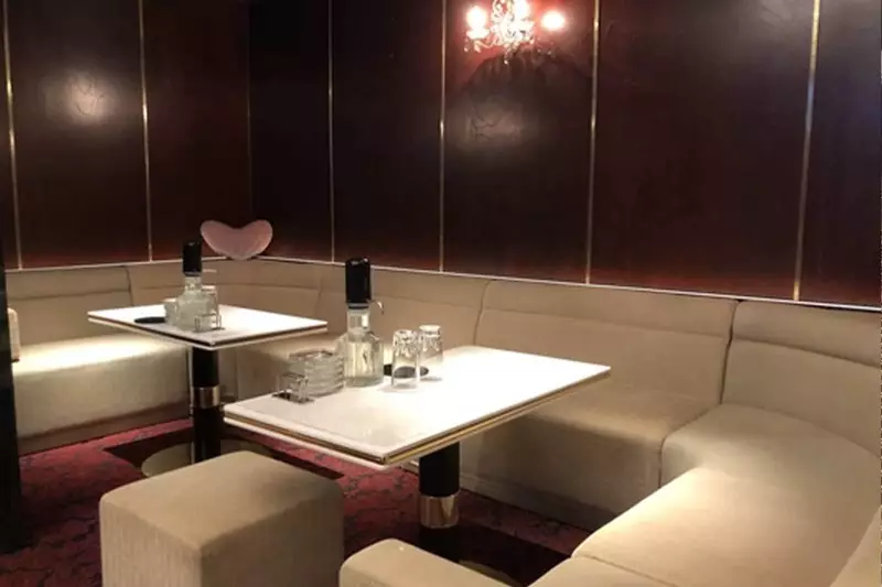 CLUB THE LAURENT求人情報